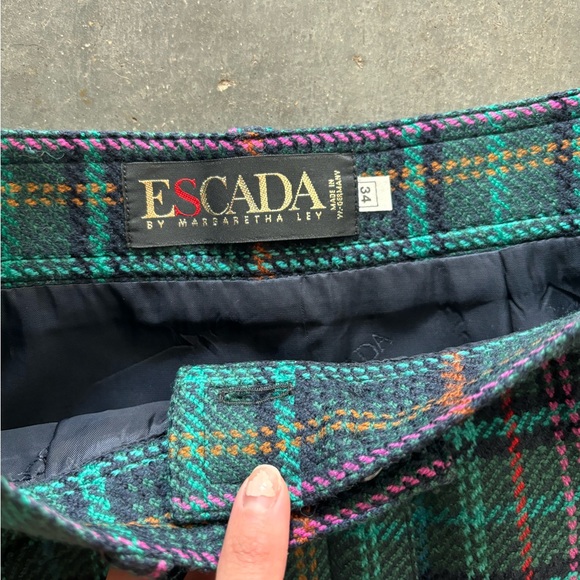 Vintage Escada plaid wool midi skirt - Picture 7 of 8